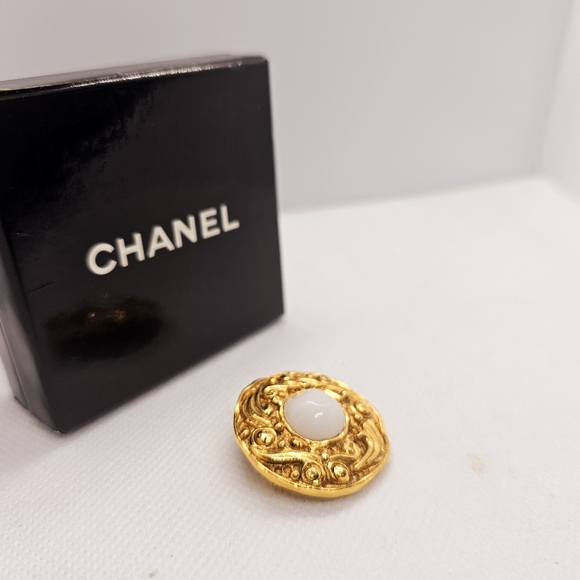 Chanel Pin Brooch - Picture 11 of 12